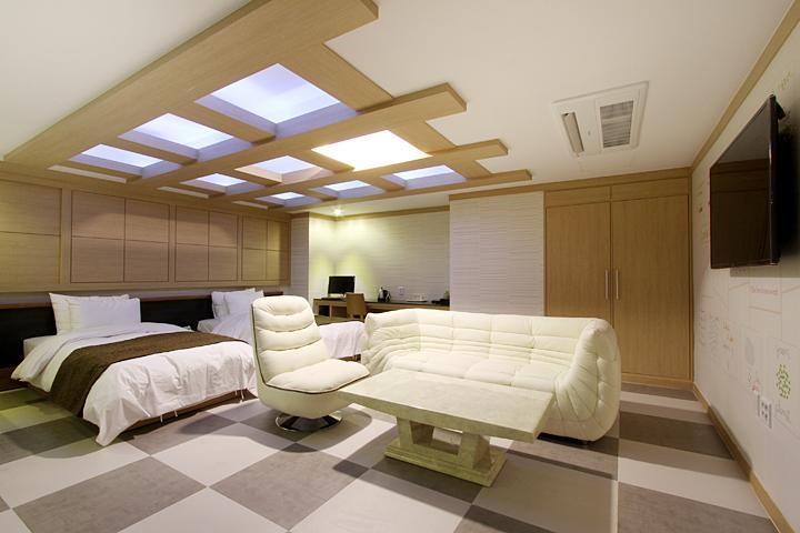 Suwon Orsay Business Hotel Exterior foto