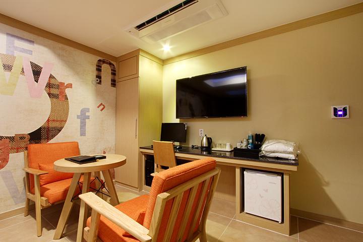 Suwon Orsay Business Hotel Exterior foto