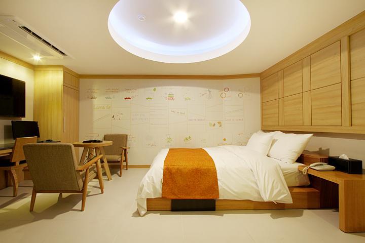 Suwon Orsay Business Hotel Exterior foto