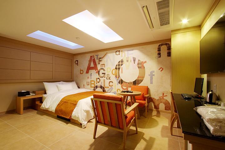Suwon Orsay Business Hotel Exterior foto